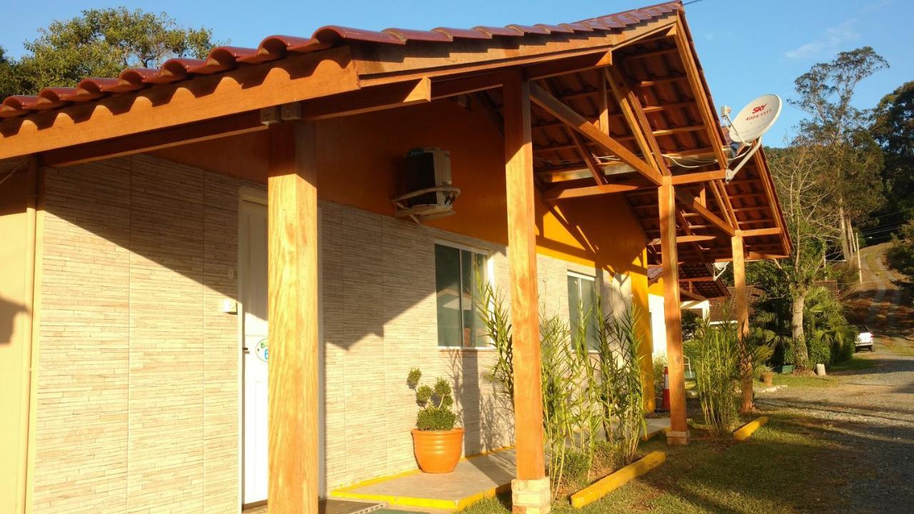 Cabanas ou Chalés Itapocorói Apartman Penha  Kültér fotó